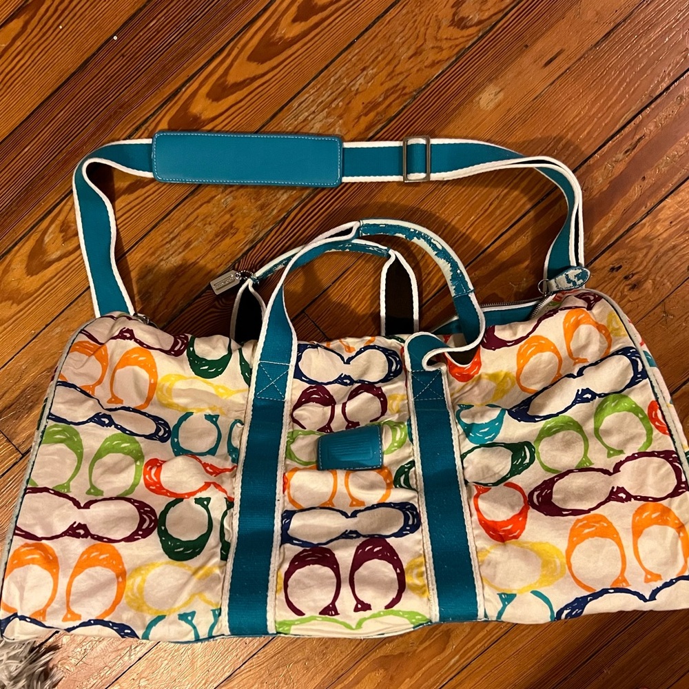 COLLECTOR COACH RAINBOW SCRIBBLE WEEKEND DUFFEL BAG.